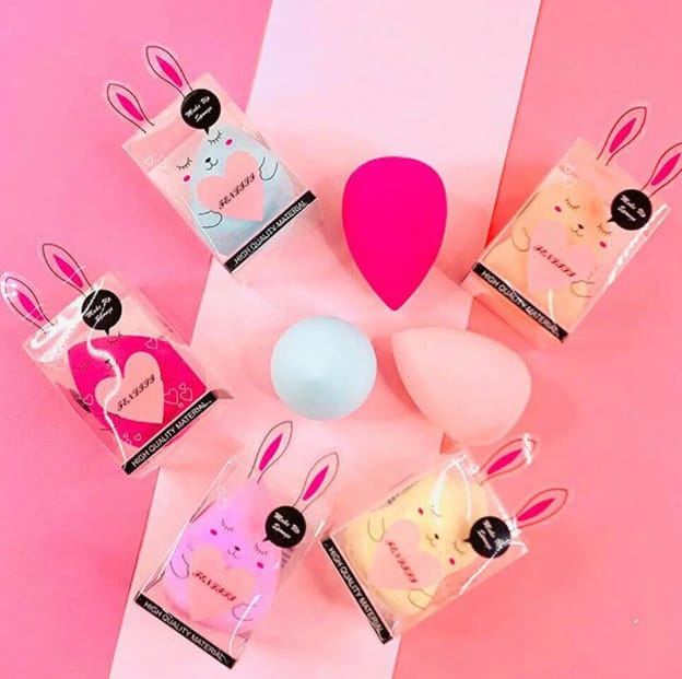Beauty Blender.