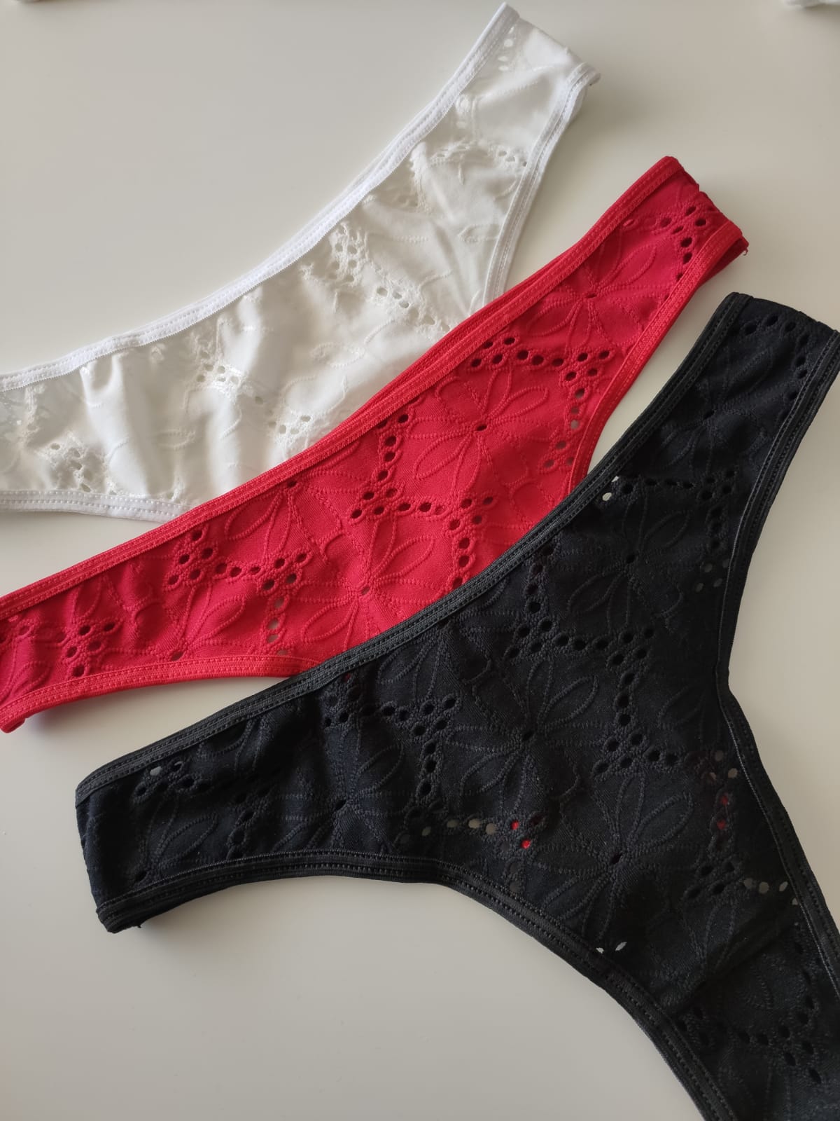 Less Básica Broderie T 36-40