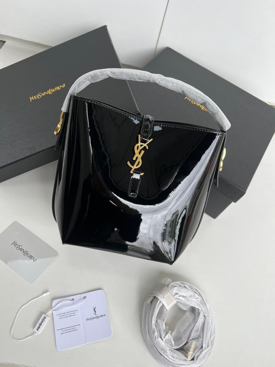 YVES SAINT LAURENT