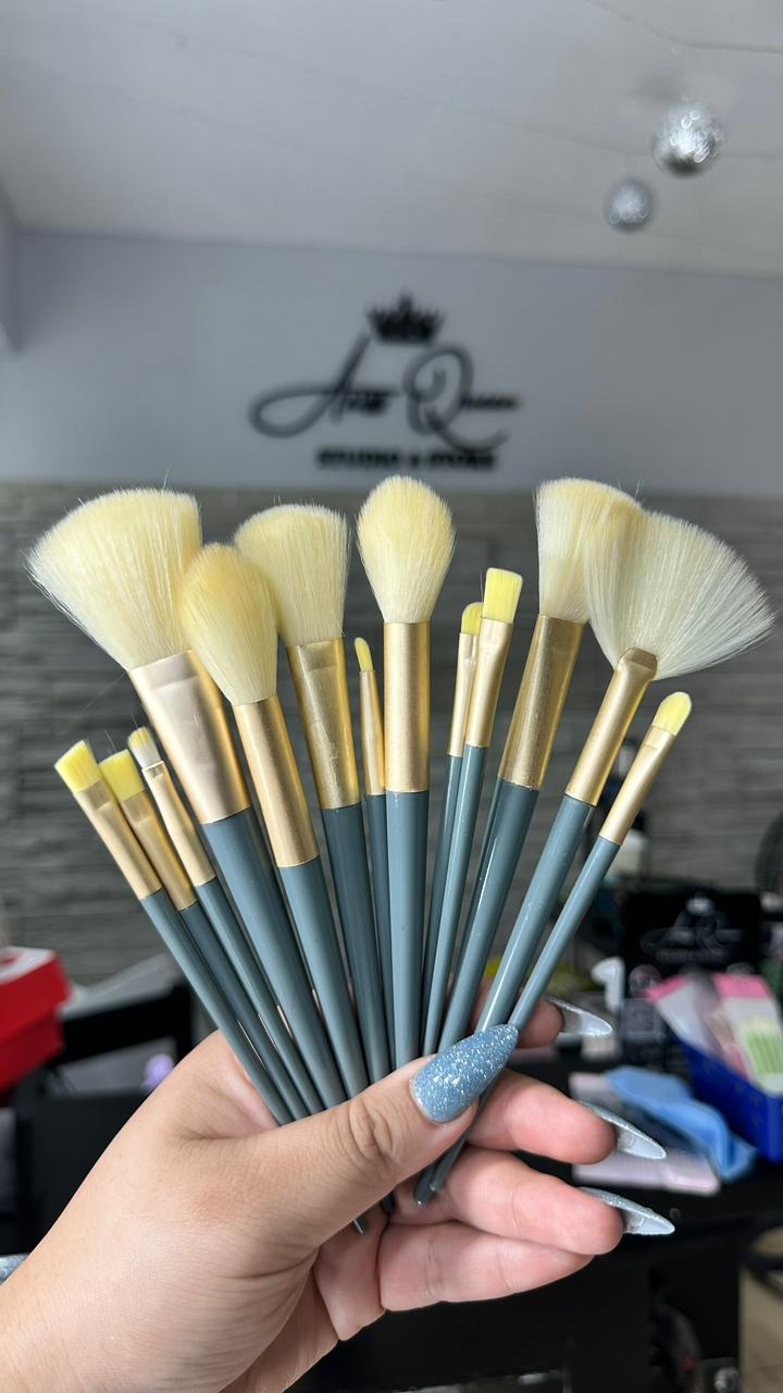 Set de Brochas Profesionales para Maquillaje